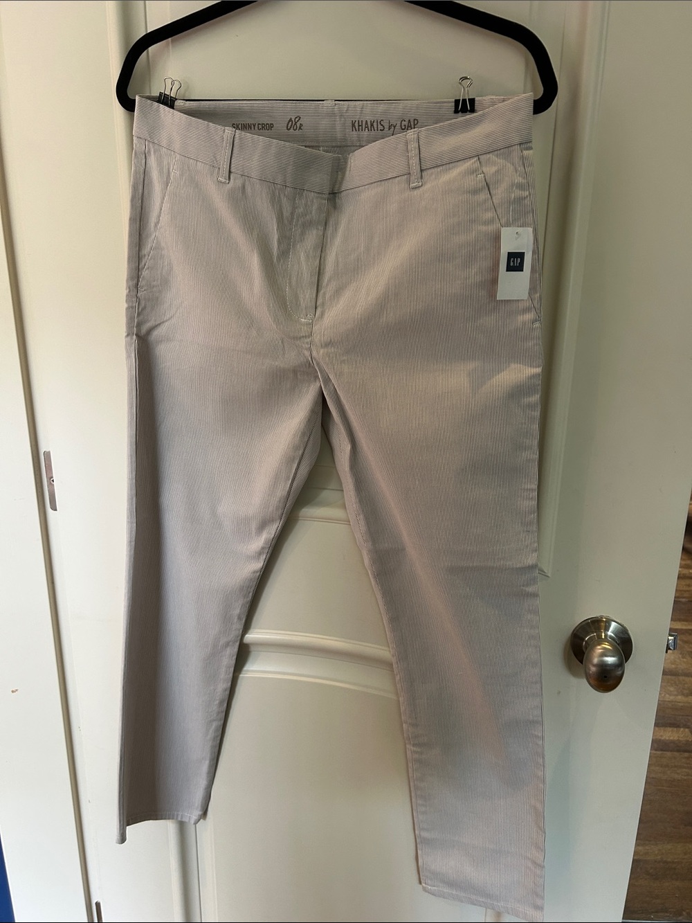 GAP women’s crop chinos
